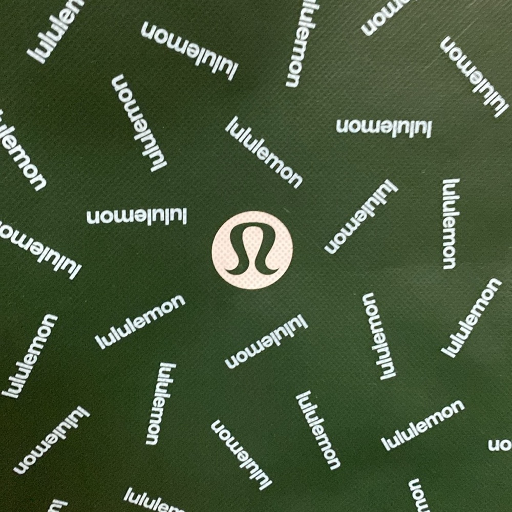 ❤️ Two brand new large lululemon holiday tote bags - Picture 3 of 4